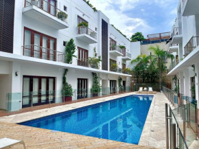 1BR Modern in Old City in Colonial Building
